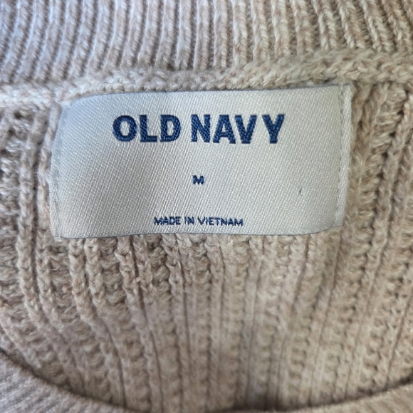 Old Navy Women's Cream Crew Neck Sweater Size MED - Picture 4 of 4
